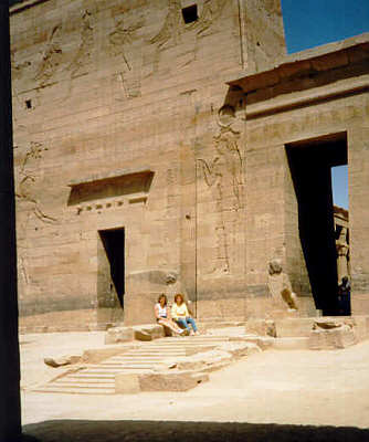 Im Philae-Tempel auf der Nilinsel Agilkia