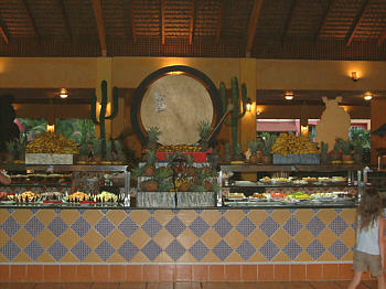 Dessert- und Obstbuffet in Mexico-Dekoration