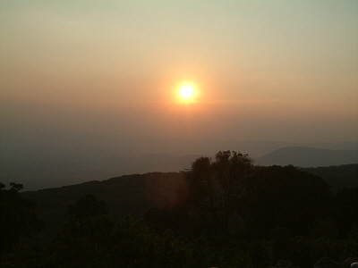 Sonnenuntergang über dem Ngorongoro Crater Nationalpark