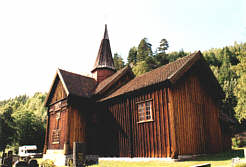 Die Stabkirche von Rollag